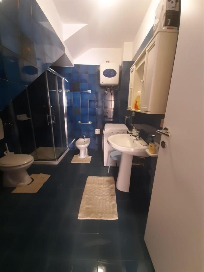Appartamento Mozzafiato In Pieno Centro 카스텔라마레델골포 외부 사진