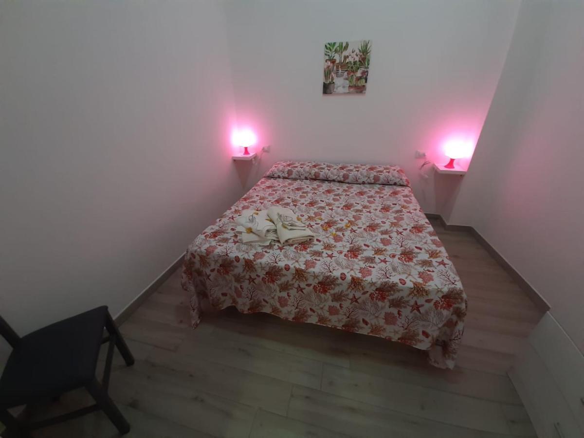 Appartamento Mozzafiato In Pieno Centro 카스텔라마레델골포 외부 사진